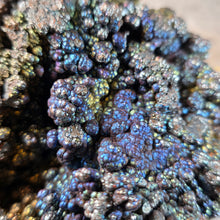 Load image into Gallery viewer, Iridescent Goethite (Leklai) Display – 彩虹针铁矿(力泥)摆件