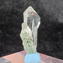 Load image into Gallery viewer, Indian Himalayas Quartz Pointer – 印度喜马拉雅水晶柱