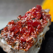 Load image into Gallery viewer, Vanadinite Mineral Specimen (Morocco) – 摩洛哥天然钒铅矿矿物标本