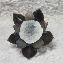 Load image into Gallery viewer, Agate Lotus Flower Carving – Purity & Calm Display