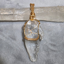 Load image into Gallery viewer, Namibia Selenite Wire Wrapped Pendant – 纳米比亚透石膏绕线吊坠
