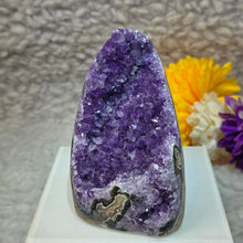 Load image into Gallery viewer, Amethyst Slab Display (Uruguay) – 乌拉圭紫水晶切片摆件