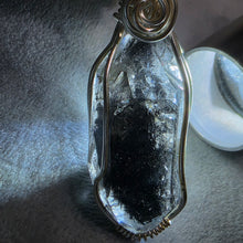 Load image into Gallery viewer, Sichuan Quartz Wire Wrapped Pendant – 四川水晶绕线吊坠