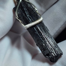 Load image into Gallery viewer, Raw Black Tourmaline Wire Wrapped Pendant – 巴西黑碧玺原石绕线吊坠
