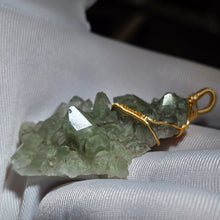 Load image into Gallery viewer, Green Phantom Mini Cluster Wire Wrapped Pendant – 绿幽灵迷你晶簇绕线吊坠