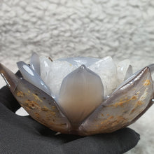 Load image into Gallery viewer, Agate Lotus Flower Carving – Purity & Calm Display