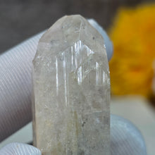 Load image into Gallery viewer, Danburite Specimen (Mexico) – 墨西哥丹布莱石标本
