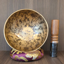 Load image into Gallery viewer, Full Moon Brass Singing Bowl – 满月黄铜颂钵