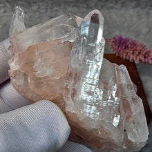 Load image into Gallery viewer, Pink Lemurian Quartz Cluster (Colombia) – 哥伦比亚粉红利莫里亚水晶簇