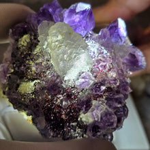 Load image into Gallery viewer, Amethyst with Calcite on Black & Red Hematite Specimen (Uruguay) – 乌拉圭紫水晶共生方解石黑红赤铁矿标本