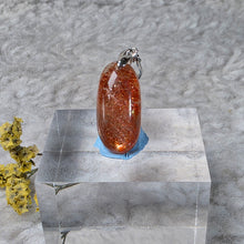Load image into Gallery viewer, Strawberry Sunstone Pendant – 金草莓太阳石吊坠