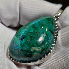 Load image into Gallery viewer, Chrysocolla Pendant (Congo) – 刚果硅孔雀石吊坠