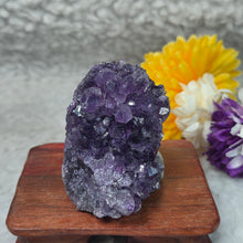 Load image into Gallery viewer, Unpolished Amethyst Display – 天然紫水晶原石摆件