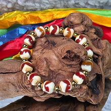 Load image into Gallery viewer, Tibetan Tiger Tooth Red & White Agate Dzi Bracelet – 西藏虎牙红白玛瑙天珠手链