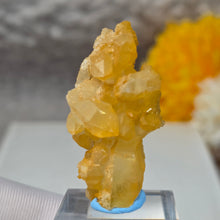 Load image into Gallery viewer, Iridescent Golden Healer Quartz Display (Uri, Switzerland) – 瑞士乌里彩虹金疗愈水晶摆件
