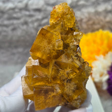 Load image into Gallery viewer, Yellow Fluorite Mineral Specimen (Morocco) – 摩洛哥天然黄色萤石矿物标本