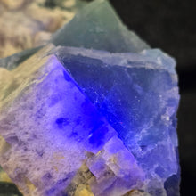 Load image into Gallery viewer, Natural Cube Fluorite on Green Fluorite Display (Hunan, China) – 中国湖南天然立方萤石共生绿色萤石摆件