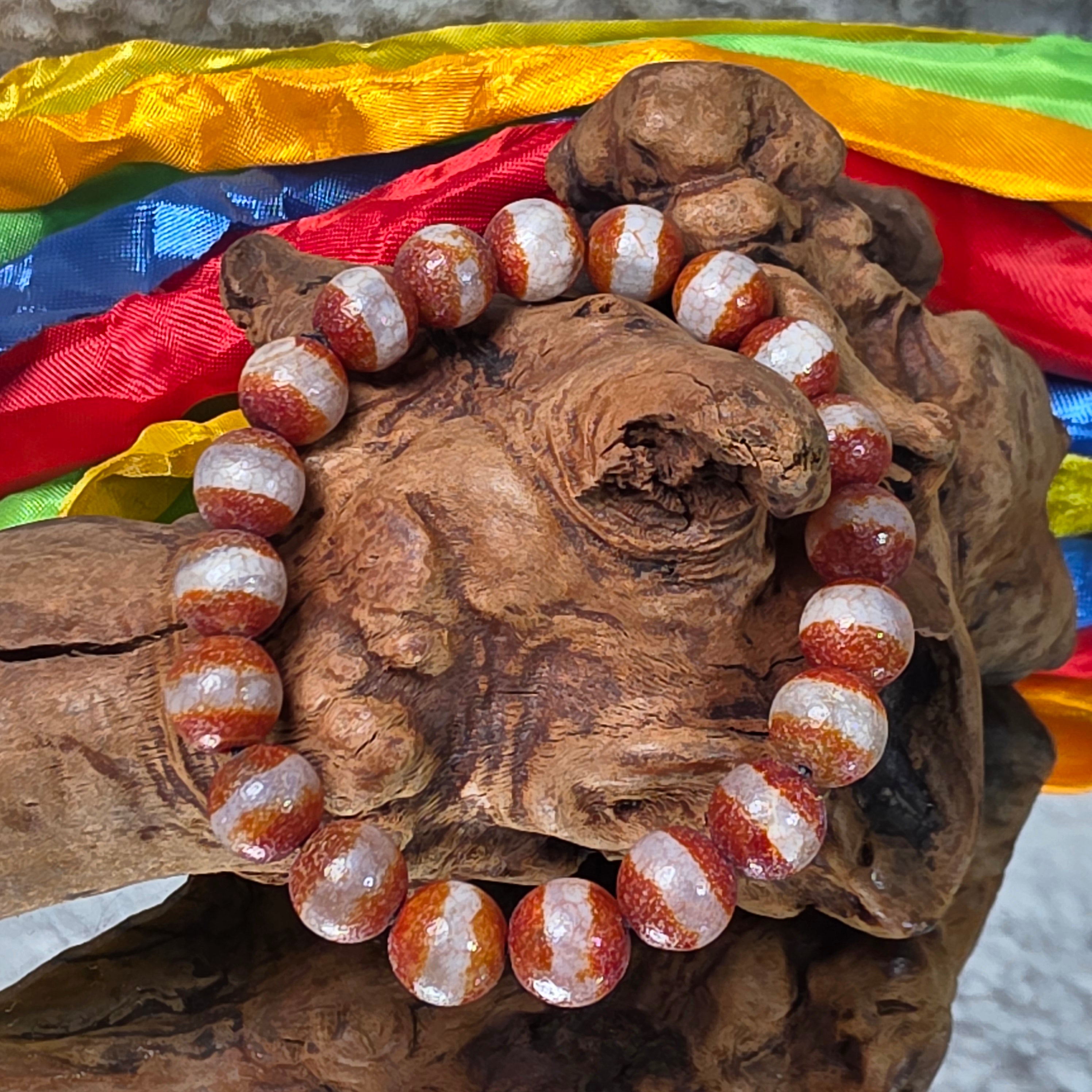 Tibetan Agate Medicine Dzi Bracelet – 西藏玛瑙药师天珠手链（一线天