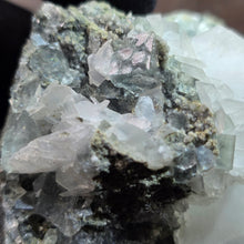 Load image into Gallery viewer, Fluorite with Calcite Rose Specimen (Hunan, China) – 湖南天然萤石方解石玫瑰花共生矿物标本
