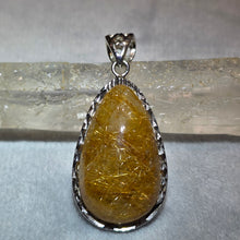 Load image into Gallery viewer, Rutilated Quartz Pendant – 发晶吊坠