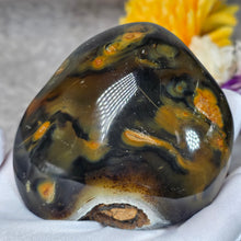 Load image into Gallery viewer, Dendritic Agate Palm Stone – 树枝玛瑙掌心石