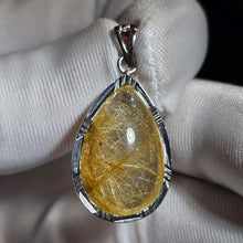 Load image into Gallery viewer, Rutilated Quartz Pendant – 发晶吊坠