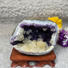 Load image into Gallery viewer, Polished Amethyst with Calcite Display – 抛光紫水晶共生方解石摆件