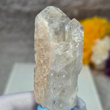 Load image into Gallery viewer, Danburite Specimen (Mexico) – 墨西哥丹布莱石标本
