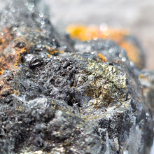 Load image into Gallery viewer, Galena on Quartz with Orpiment & Realgar (Peru) – 秘鲁方铅矿共生石英、雌黄与雄黄天然矿物标本