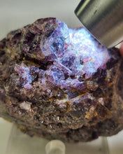 Load image into Gallery viewer, Purple Spinel from Tanzania