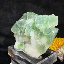 Load image into Gallery viewer, Green Fluorite with Quartz Druzy Display (Hunan, China) – 中国湖南绿色萤石共生石英晶簇摆件