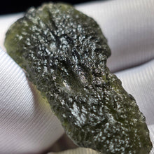 Load image into Gallery viewer, Raw Moldavite (Czech Republic) – 捷克陨石原石