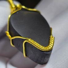 Load image into Gallery viewer, Penawar Hitam Wood Wire Wrapped Pendant / Charm – 黑金刚木绕线吊坠 / 挂件 (Copy)