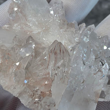 Load image into Gallery viewer, Pink Lemurian Quartz Cluster (Colombia) – 哥伦比亚粉红利莫里亚水晶簇