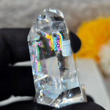 Load image into Gallery viewer, Polished Clear Azeztulite Display – 抛光白阿赛斯特莱特摆件