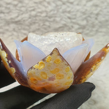 Load image into Gallery viewer, Agate Lotus Flower Carving – Purity & Calm Display
