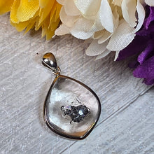 Load image into Gallery viewer, Herkimer Diamond Polished Pendant – 赫基蒙水晶抛光吊坠