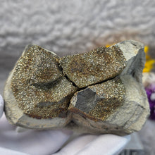 Load image into Gallery viewer, Rainbow Pyrite Specimen Display (Russia) – 俄罗斯彩虹黄铁矿标本摆件