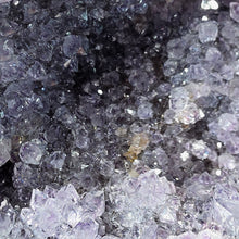 Load image into Gallery viewer, Amethyst Money Bag Display – 紫水晶钱袋子摆件