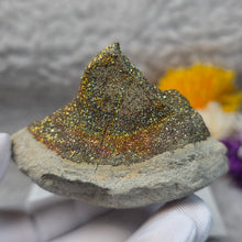 Load image into Gallery viewer, Rainbow Pyrite Specimen Display (Russia) – 俄罗斯彩虹黄铁矿标本摆件