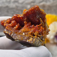 Load image into Gallery viewer, Zincite Specimen (Poland) – 波兰天然锌矿标本