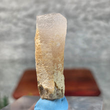 Load image into Gallery viewer, Raw Pink Calcite Pointer – Emotional Healing & Heart Chakra Energy