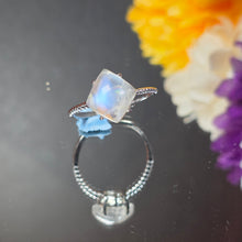 Load image into Gallery viewer, Good Grade Moonstone Ring (Adjustable) – 优质月光石可调节戒指