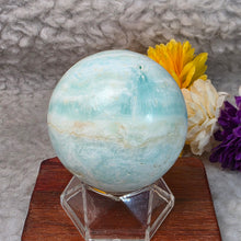Load image into Gallery viewer, Caribbean Calcite Sphere – 加勒比海方解石圆球摆件