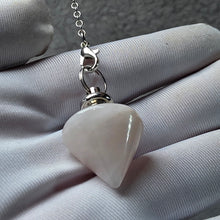 Load image into Gallery viewer, Crystal Pendulum (Fat Shaped) – 水晶胖型灵摆