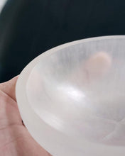 Load image into Gallery viewer, Selenite Bowl (Cleansing and Charge)