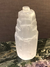 Load image into Gallery viewer, Selenite Tower
