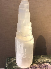 Load image into Gallery viewer, Selenite Tower