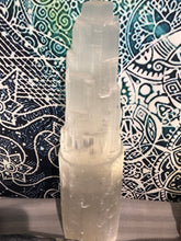 Load image into Gallery viewer, Selenite Tower
