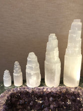 Load image into Gallery viewer, Selenite Tower (Cleansing and Charge)